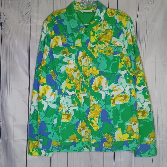Isaac Mizrahi Jackets & Blazers - Isaac Mizrah Live green floral print spring jacket